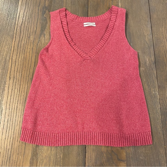 Like new Anthropologie Pink Knit V Neck Sweater Vest Size M - Picture 1 of 5
